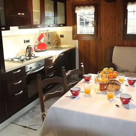 Grene De Singlin Chalet